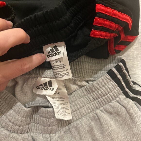 Lot of 3pc - Old Navy Puffer Vest and Adidas Sweat Pants, Size 10-12 Boys - Picture 5 of 8